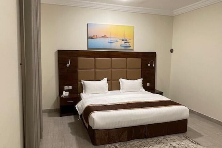 Room 9 of 17