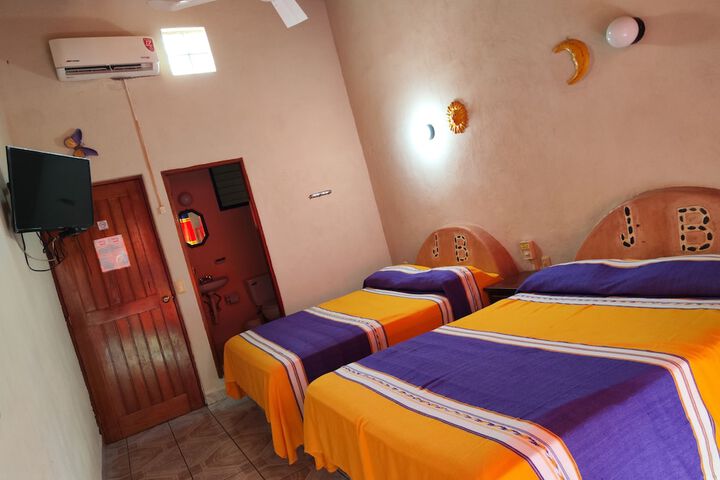 Room 14 of 76