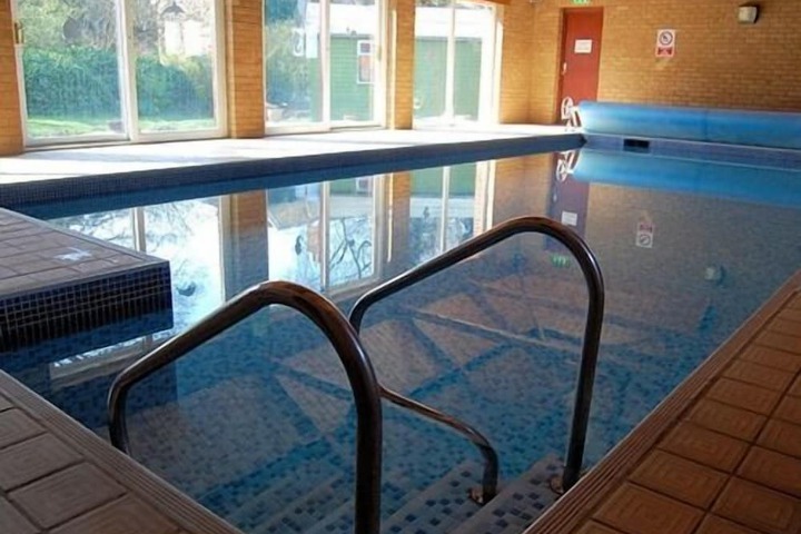 Pool 106 of 145