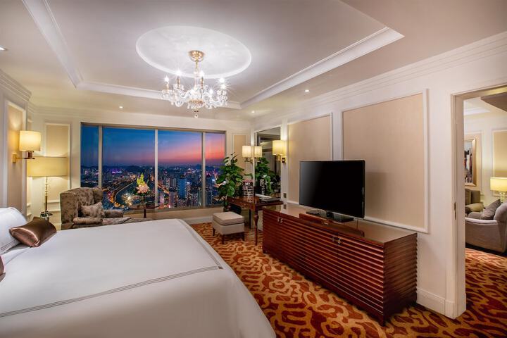 Room 86 of 378