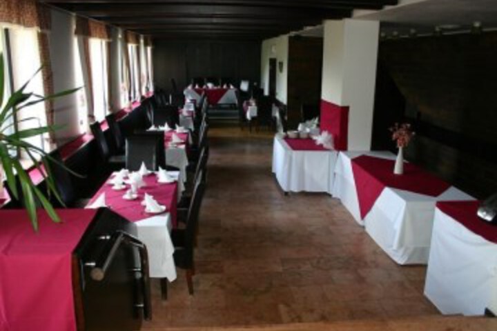 Dining 23 of 45