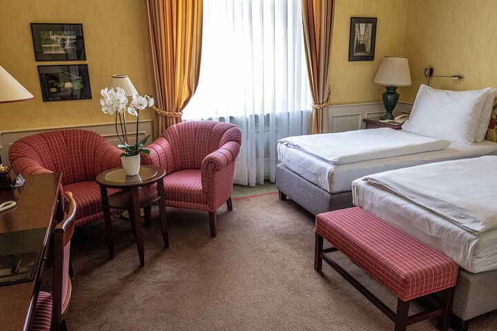 Room 11 of 52