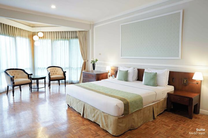 Room 3 of 38