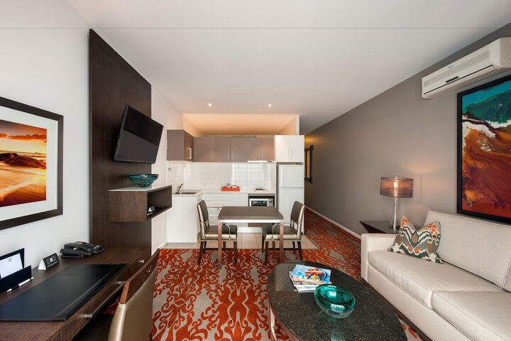 Room 5 of 36
