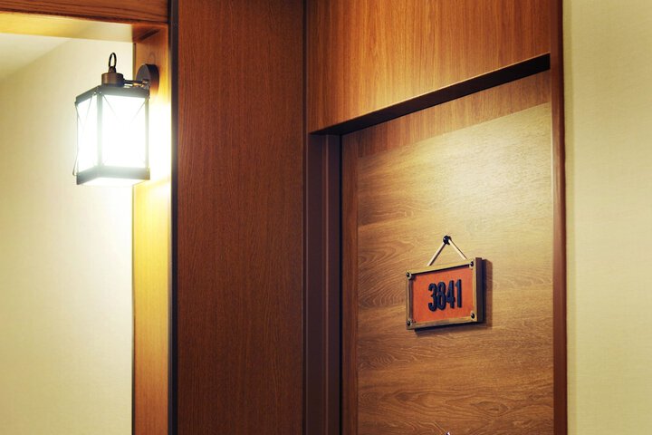 Room 9 of 52