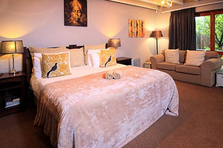 THATCHWOOD COUNTRY LODGE
