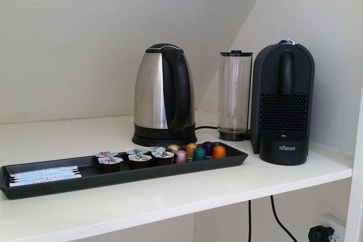 Breakfast/Coffee Service 30 of 61