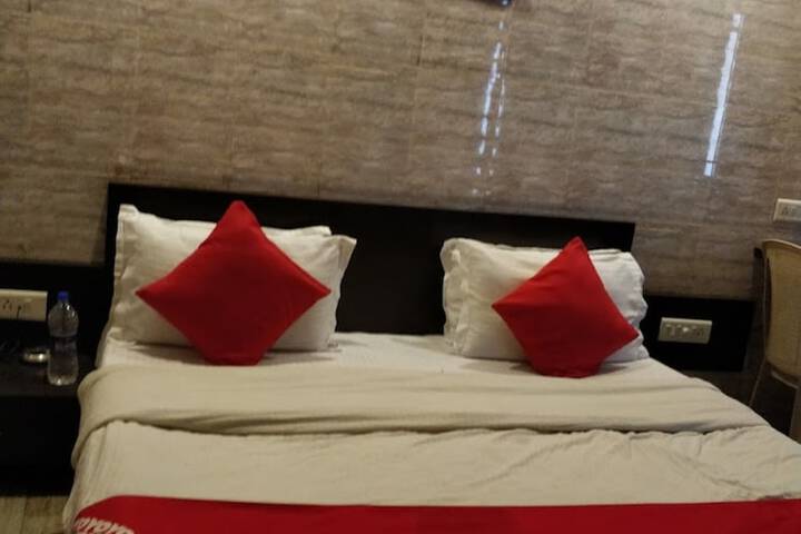 Room 14 of 21