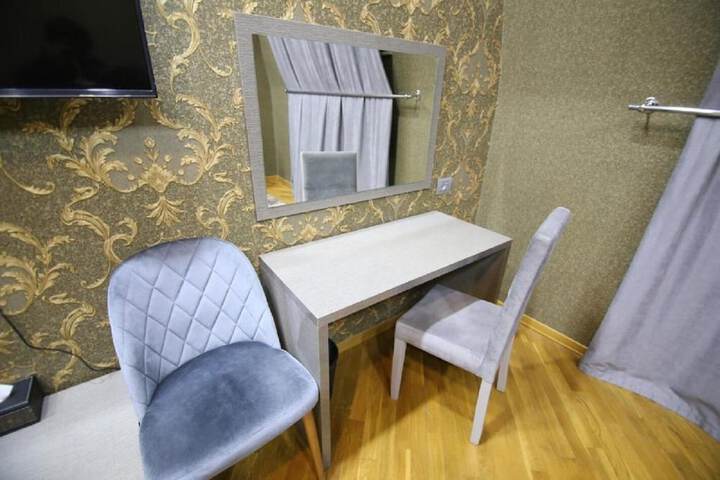 Room 46 of 70
