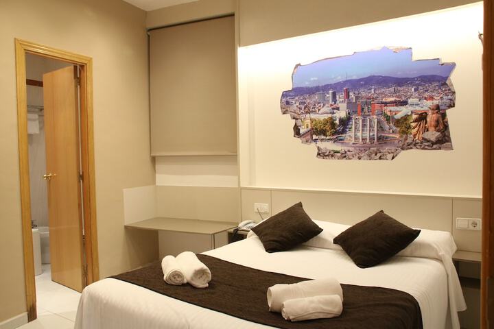 Room 18 of 80