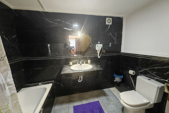 Room 298 of 404