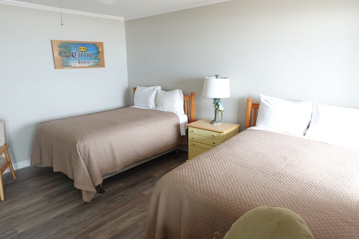 Room 38 of 282