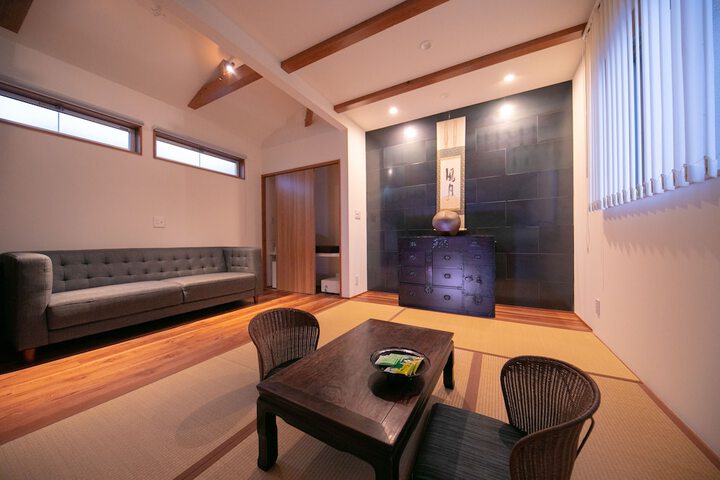Room 16 of 96