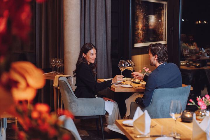 Dining 80 of 107