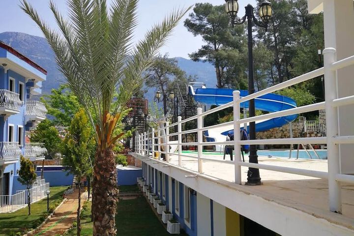 Pool 34 of 75