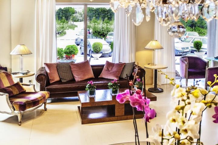 Lobby Photo