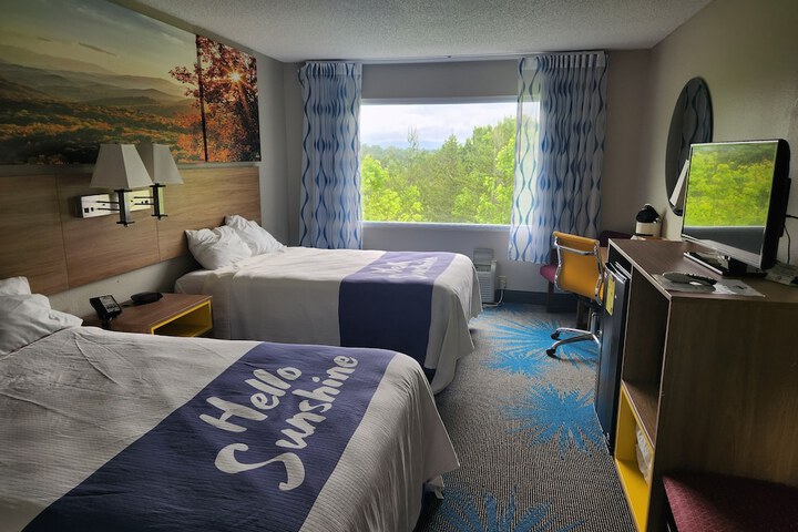 Double Accessible King Size Bed (11 of 11)