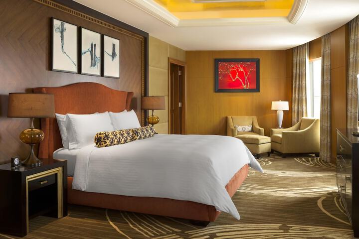 Room 30 of 114