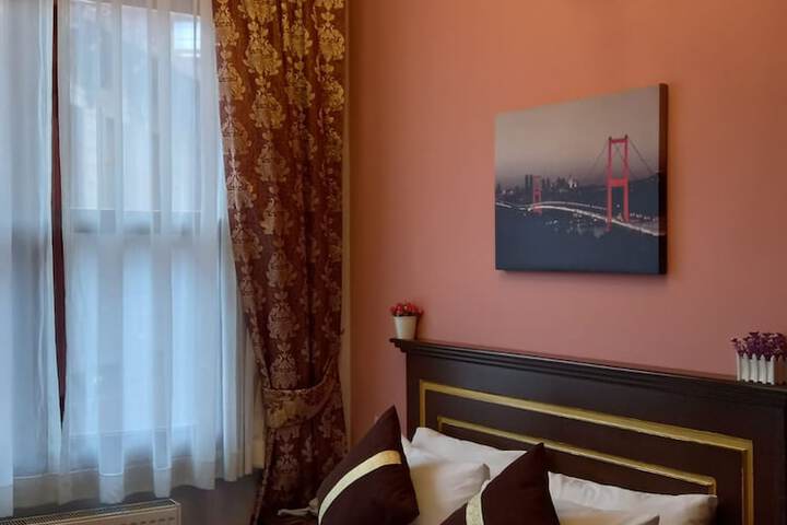 Room 22 of 69