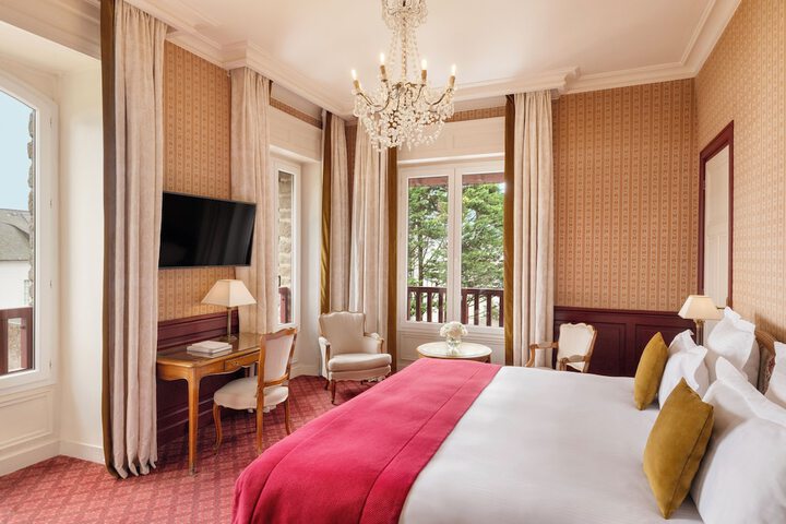 Room 3 of 31