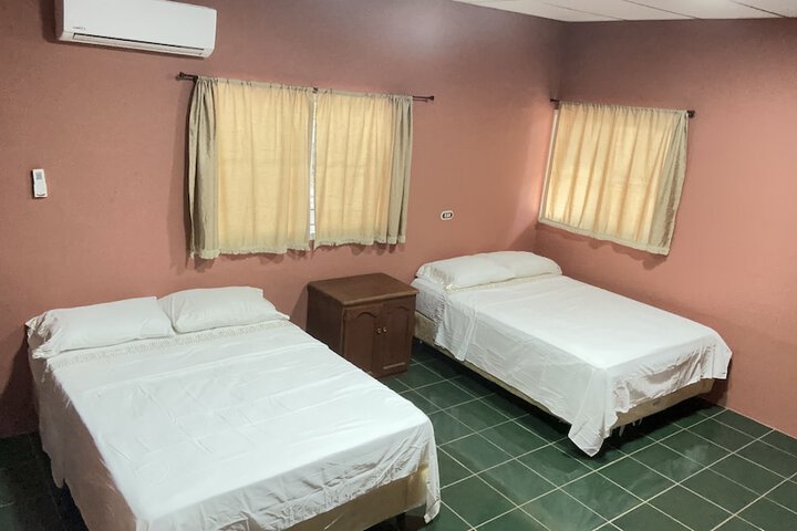 Room 2 of 63