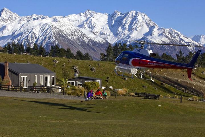Helicopter/plane tours