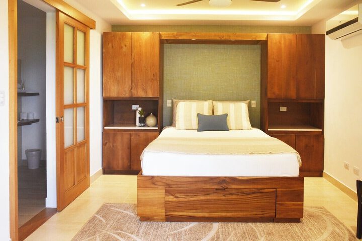 Room 18 of 68