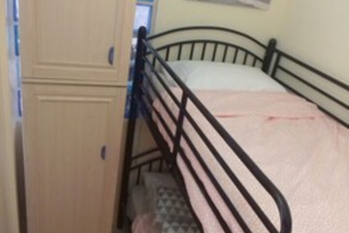 Room 3 of 32