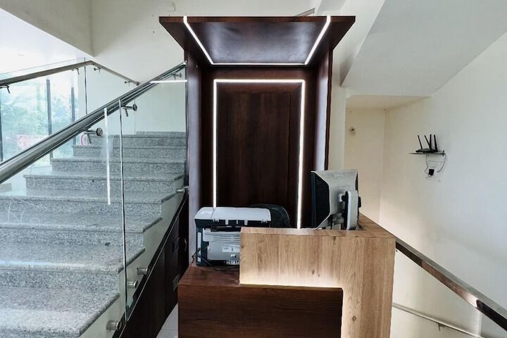 Saini Hotel