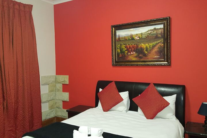 Room 4 of 24