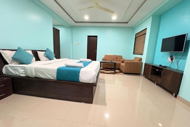 Room 12 of 38