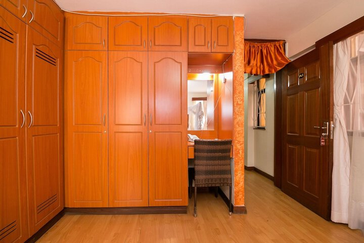 Room 12 of 41