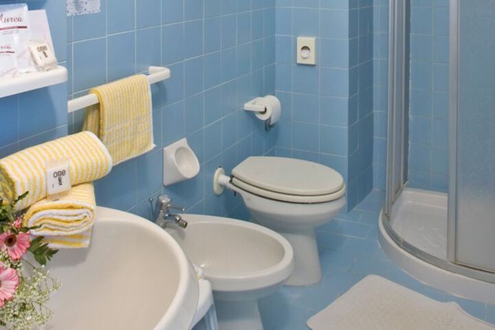 Clean Restrooms