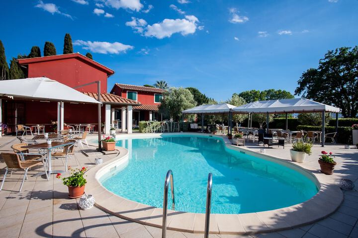 Hotel with Pool