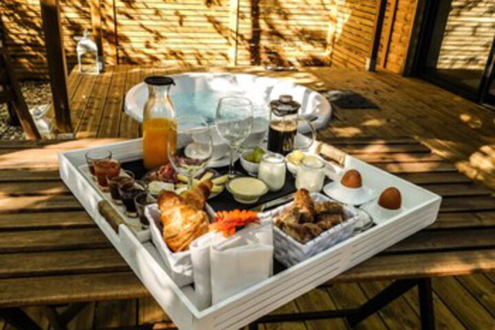 Breakfast/Coffee Service 3 of 16