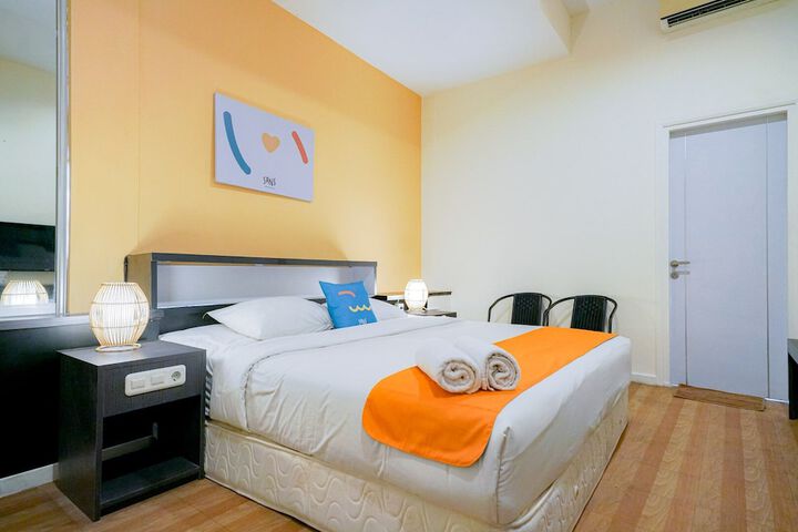 Room 25 of 84