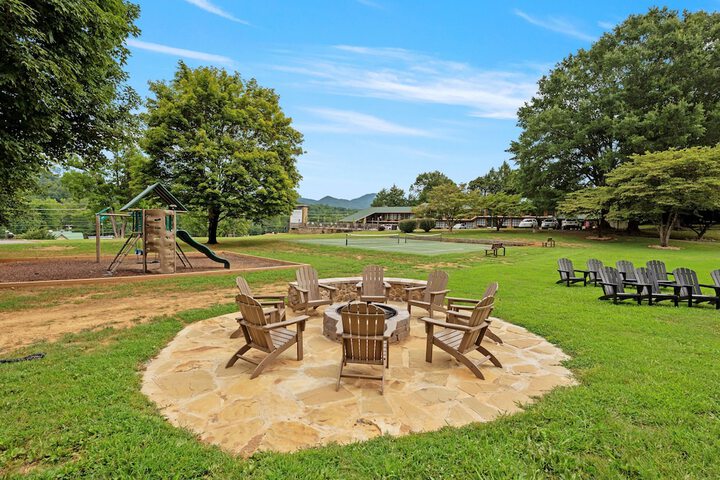 Hotel Interior 318 of 327