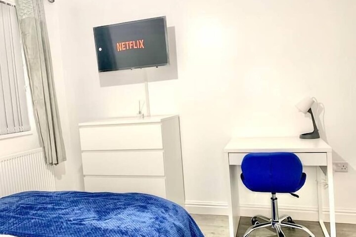 Room 2 of 24