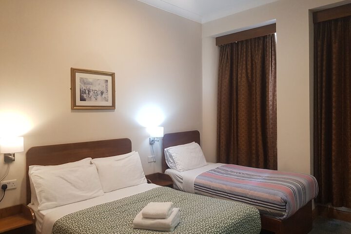 Room 5 of 61
