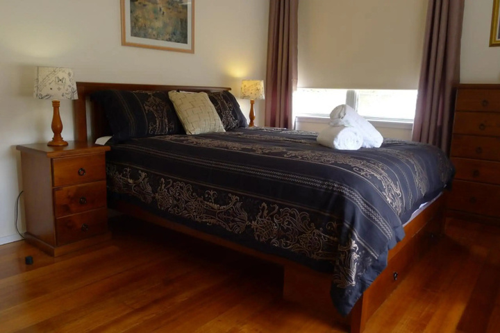 Room 3 of 11
