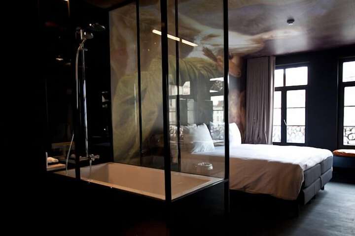 Room 33 of 119