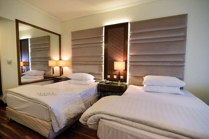 Room 18 of 53