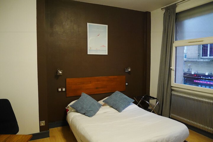 Room 12 of 22