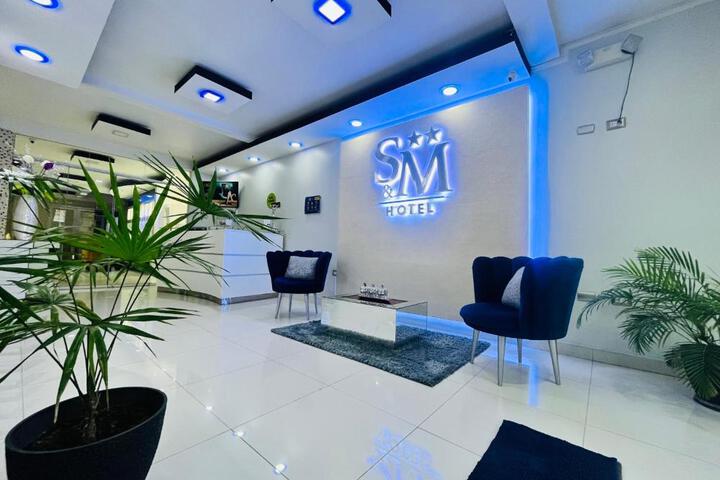 S & M Hotel