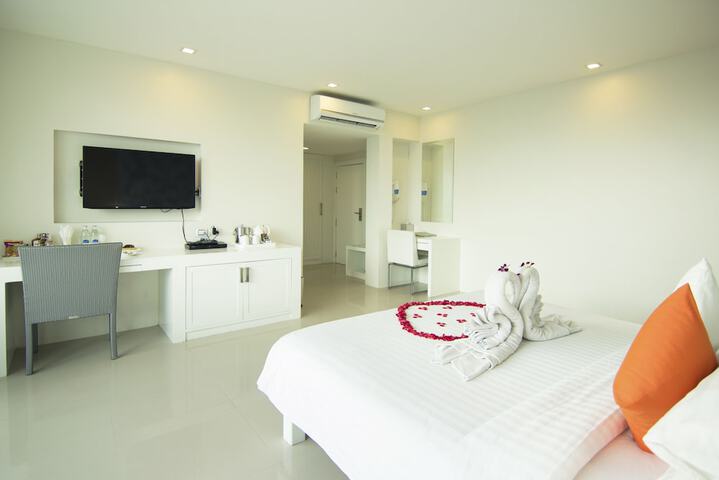 Room 25 of 66