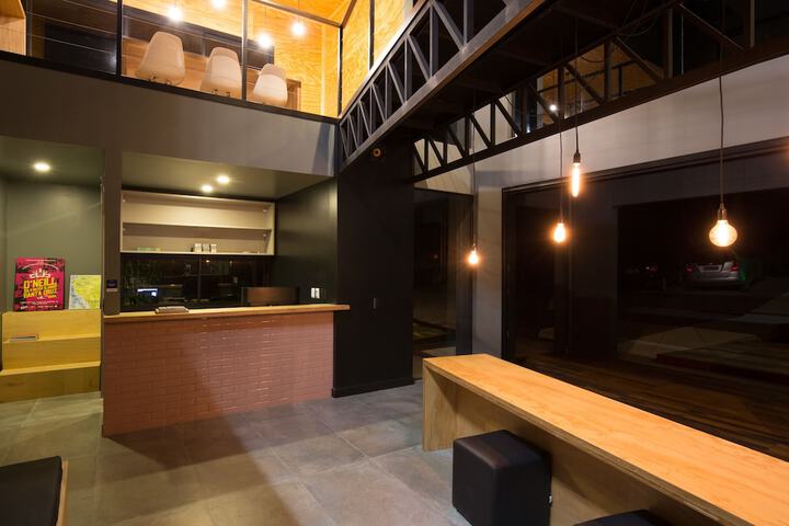 LODGE365