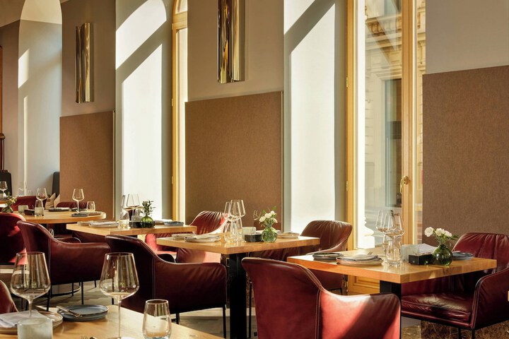 Dining 108 of 173