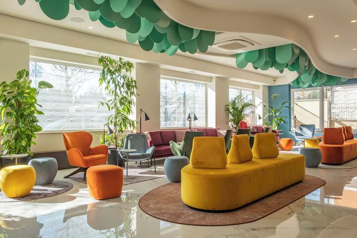 Adesso Hotel