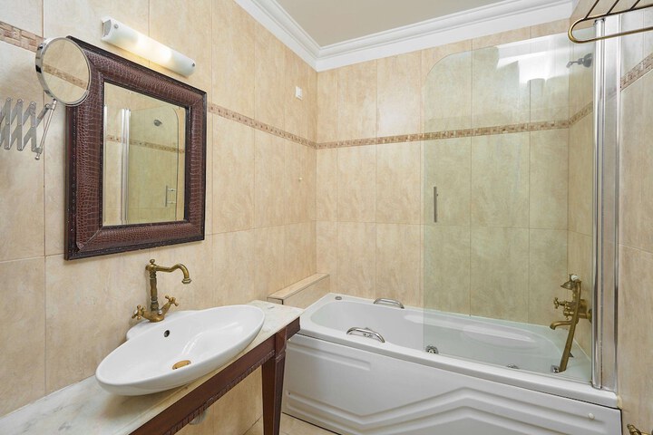 Bathroom Interior Photo