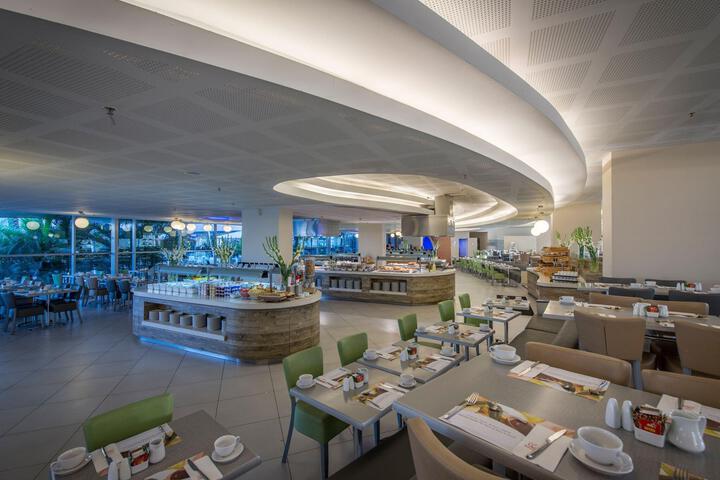Dining 73 of 147